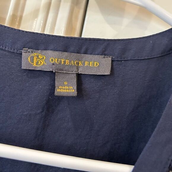 Outback Red blouse in navy with decorative cutout design in size small - Picture 3 of 10